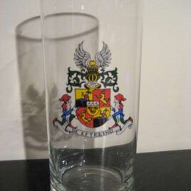 Longdrinkglas met wapenschild