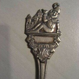 lepel kabouter met kasteel